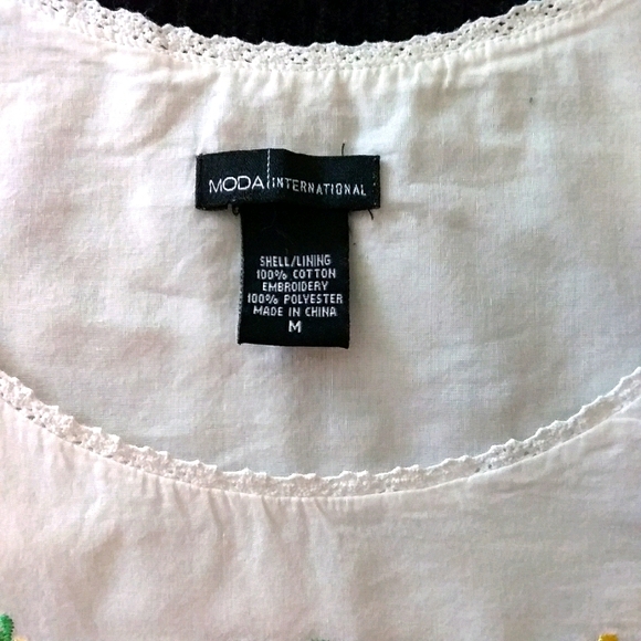 Embroidered Drawstring Crop Top - Picture 6 of 9